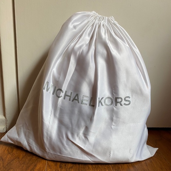 Michael Kors Rhea Zip Medium Baby Pink Backpack
